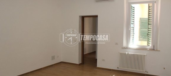 4 bedrooms Apartment in Jesi, Italy No. 327861 5