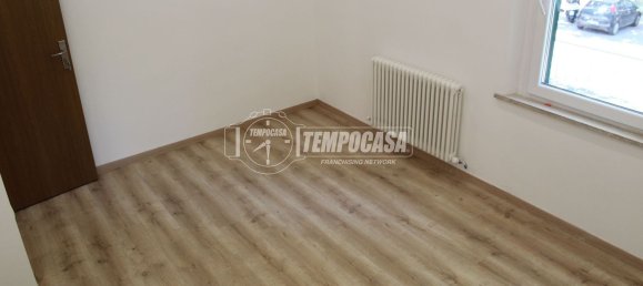 4 bedrooms Apartment in Jesi, Italy No. 327861 12