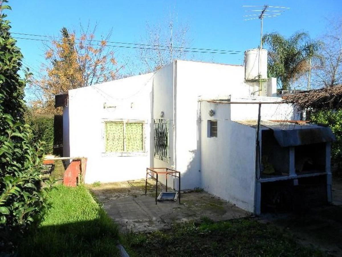 2 bedrooms House in San Miguel, Argentina No. 95306