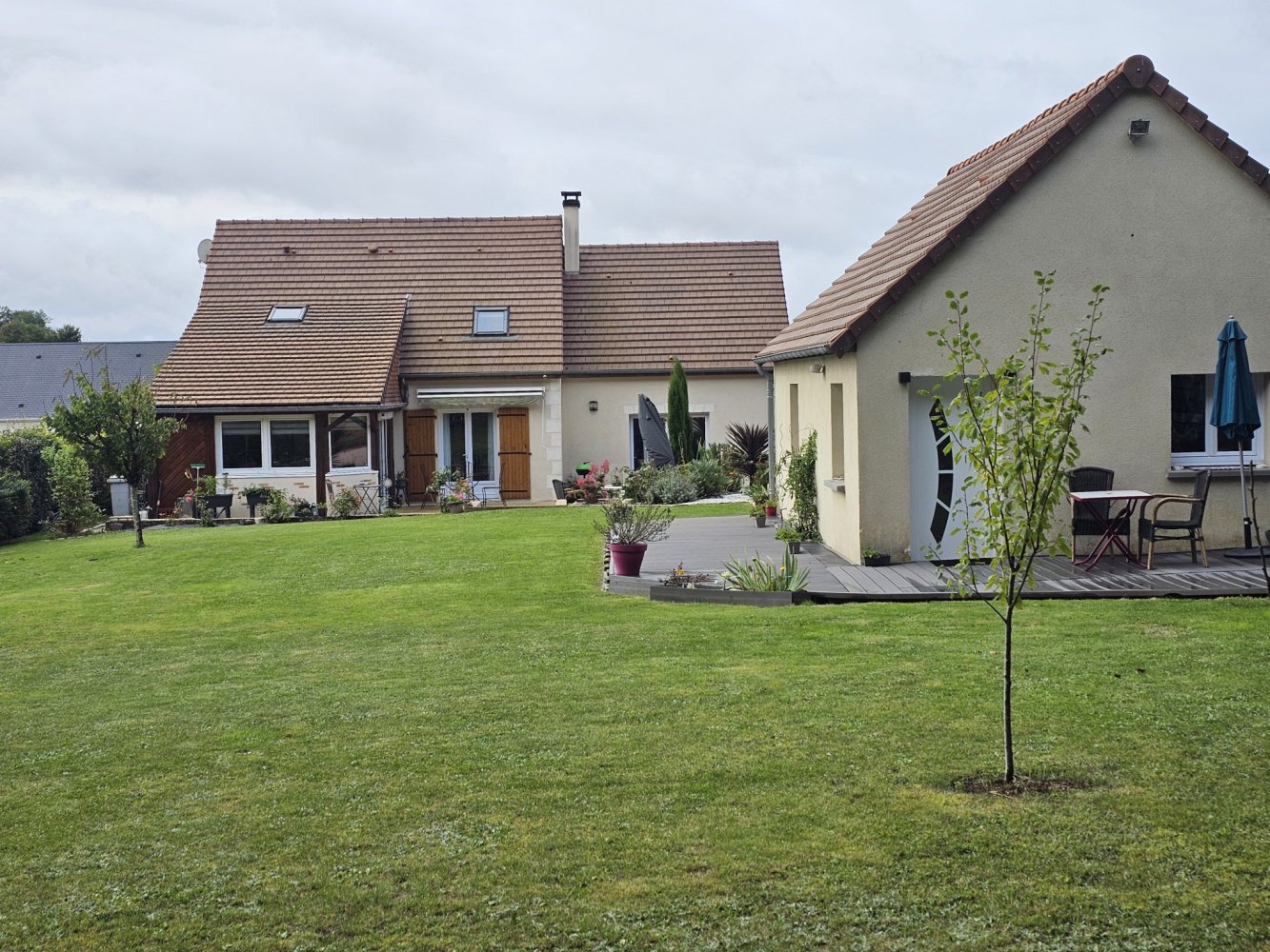 Casa T5 em Nouzilly, France N.º 39454