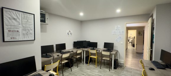 Gewerbliche Immobilie in Dreux, France 100m², Nr. 159458 3