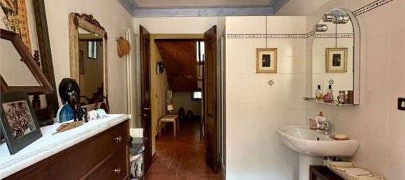 10غرفة فيلا في San Possidonio, Italy رقم 60000 44