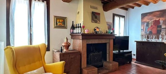 10غرفة فيلا في San Possidonio, Italy رقم 60000 31