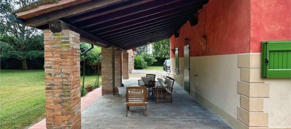 10غرفة فيلا في San Possidonio, Italy رقم 60000 5