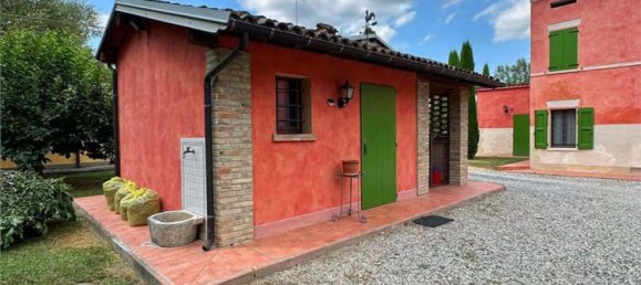 10غرفة فيلا في San Possidonio, Italy رقم 60000 4