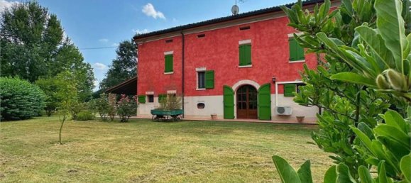 10غرفة فيلا في San Possidonio, Italy رقم 60000 3