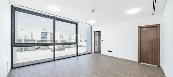 Villa T4 em Al Furjan, UAE N.º 108302 11