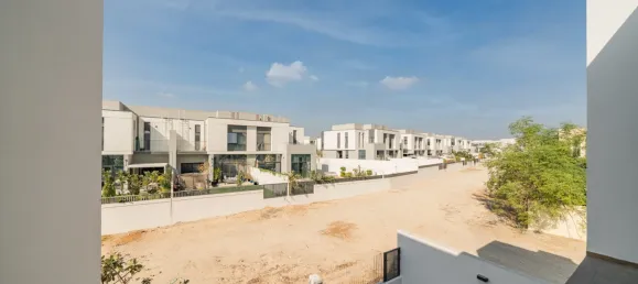 Villa T4 em Al Furjan, UAE N.º 108302 15