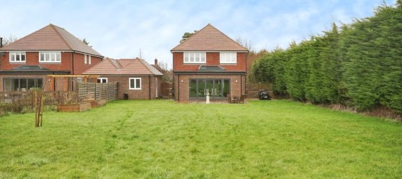 4 bedrooms House in Boughton, United Kingdom No. 10434 20