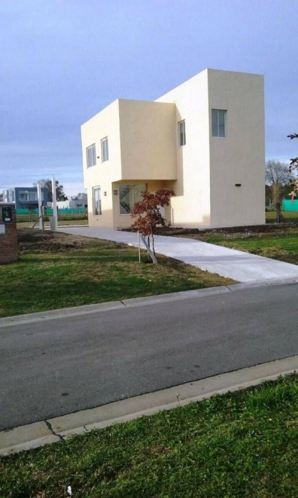 3 bedrooms House in Pilar, Argentina No. 58076