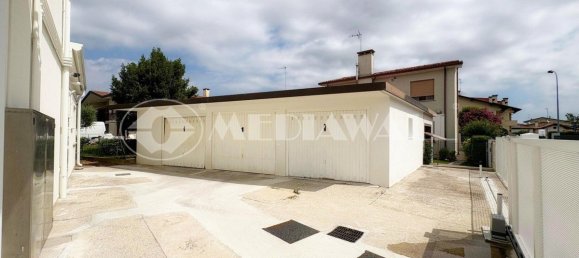 3 bedrooms Apartment in Portogruaro, Italy No. 281552 39