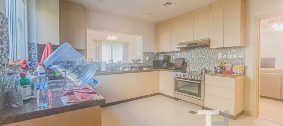 4 bedrooms Villa in Dubai, UAE No. 95725 5