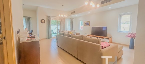 4 bedrooms Villa in Dubai, UAE No. 95725 21