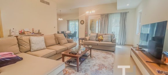 4 bedrooms Villa in Dubai, UAE No. 95725 2