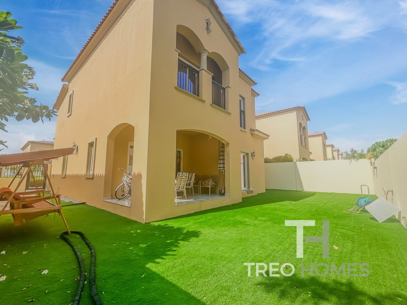 4 bedrooms Villa in Dubai, UAE No. 95725