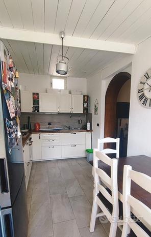 4غرفة شقة في Messina, Italy رقم 289700