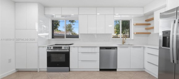 4 dormitorios villa en venta en Miami, Miami-Dade, Florida, USA № 614812 16