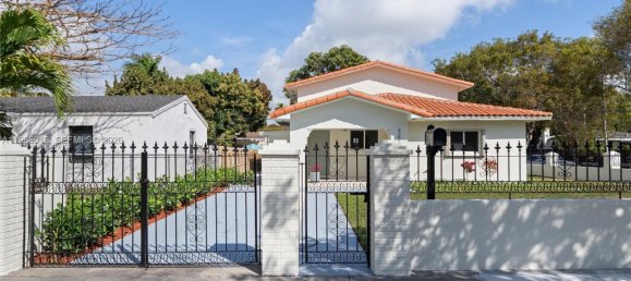 4 dormitorios villa en venta en Miami, Miami-Dade, Florida, USA № 614812 3