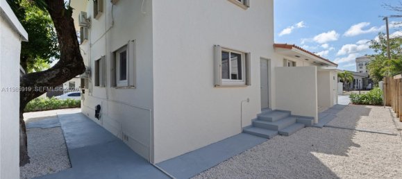 4 dormitorios villa en venta en Miami, Miami-Dade, Florida, USA № 614812 28