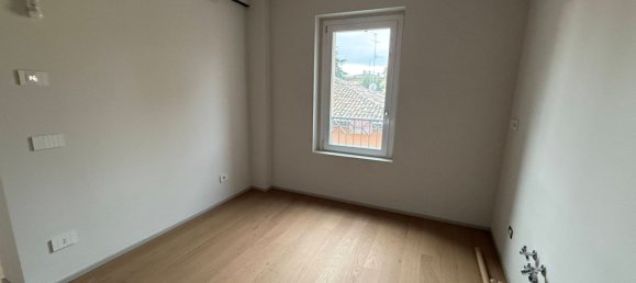 4 rooms Apartment in Spilamberto, Italy No. 146336 9