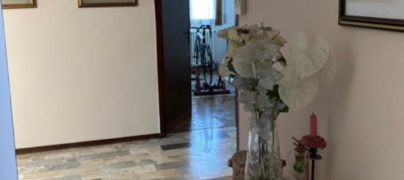 Apartamento de 3 divisões em Montebelluna, Italy N.º 36732 39