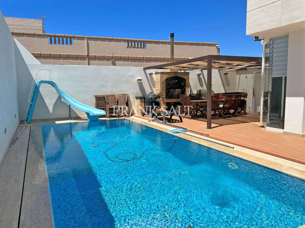 3 غرف نوم فيلا في Bahrija, Malta رقم 7517