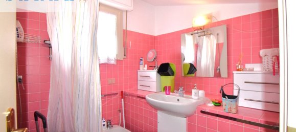 2 bedrooms Apartment in Viareggio, Italy No. 354693 17