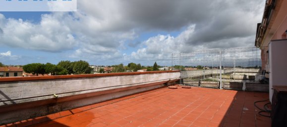 2 bedrooms Apartment in Viareggio, Italy No. 354693 19