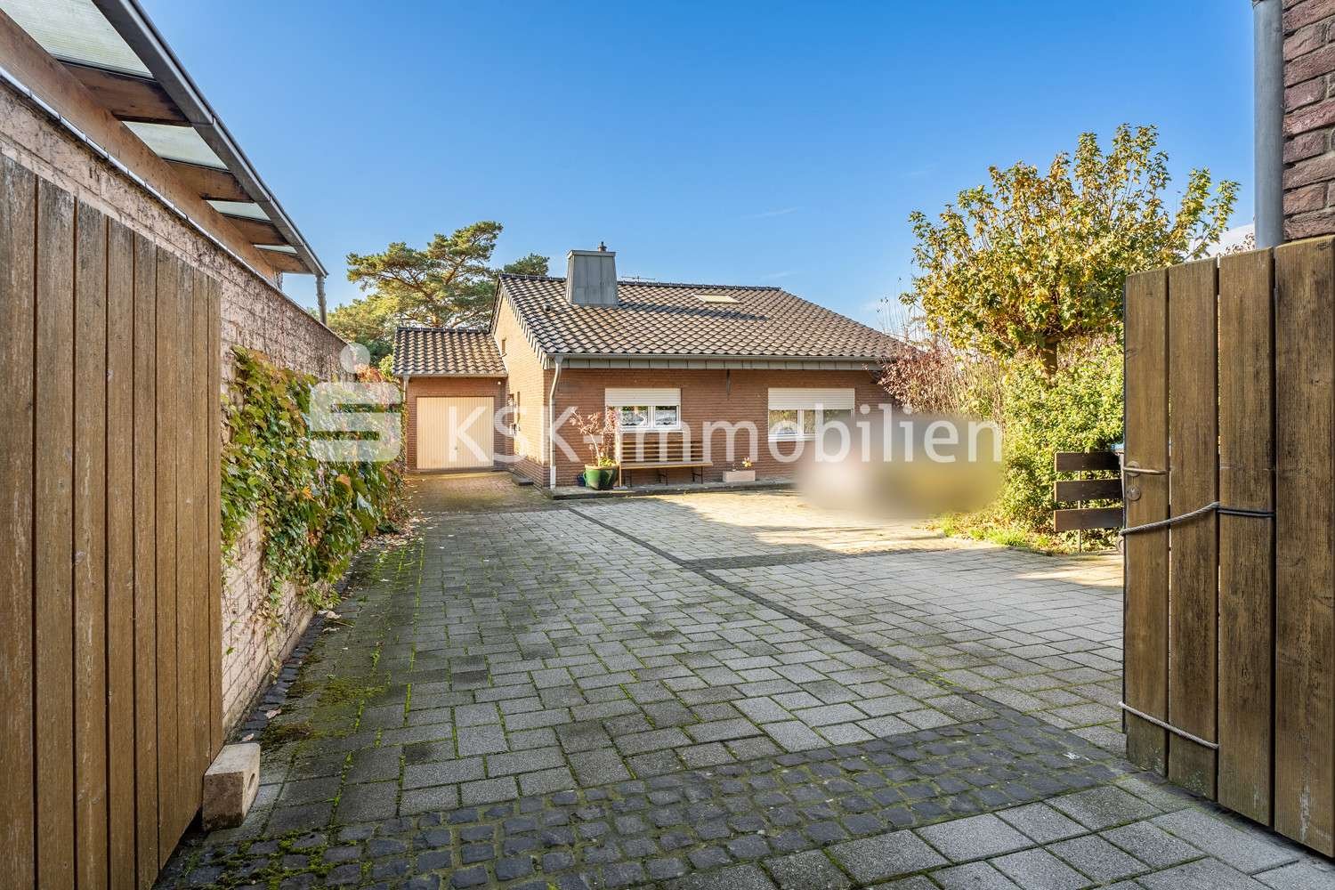 Casa de 3 dormitorios en Rhein-Erft, Germany No. 210028