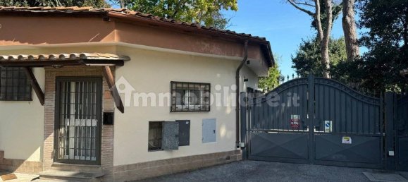 Estudio en Rome, Italy No. 335845 8