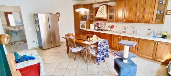 3 bedrooms House in Monzambano, Italy No. 154567 6