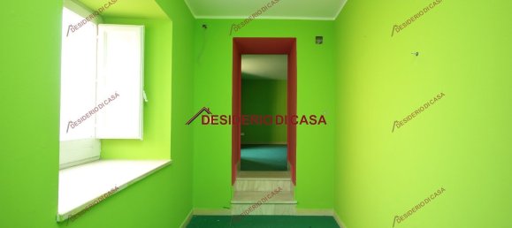 Коммерческая недвижимость с 3 комнатами в Термини Имерезе, Италия № 143252 22