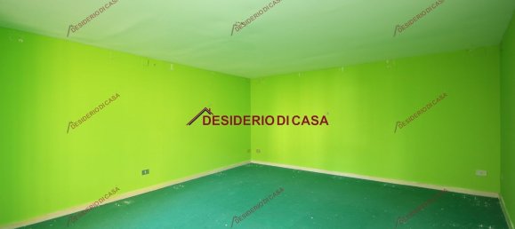 Коммерческая недвижимость с 3 комнатами в Термини Имерезе, Италия № 143252 21