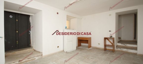 Коммерческая недвижимость с 3 комнатами в Термини Имерезе, Италия № 143252 32