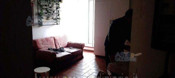 3 bedrooms Apartment in Livorno, Italy No. 381762 18