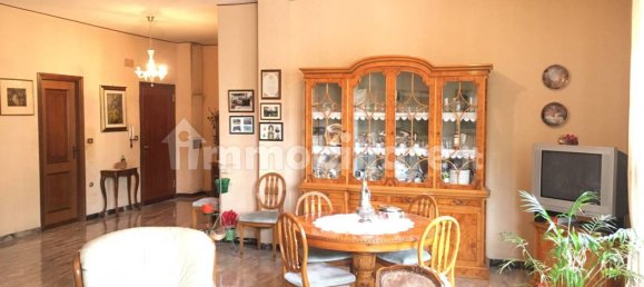 3 bedrooms Apartment in Bologna, Italy No. 133960 4