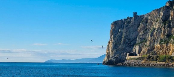 3 rooms Apartment in Finale Ligure, Italy No. 57655 27