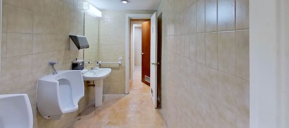 Gewerbliche Immobilie in Madrid, Spain 319m², Nr. 109209 4