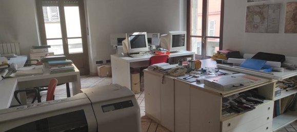 3 bedrooms Apartment in Alessandria, Italy No. 50831 4