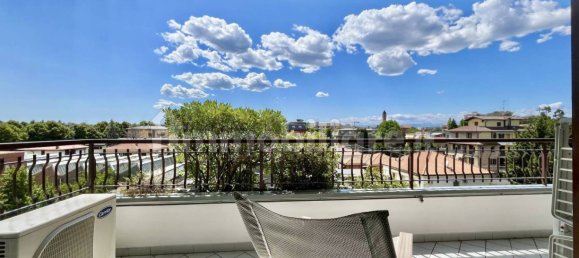 4 Schlafzimmer Penthouse in Busto Arsizio, Italy, Nr. 331008 9