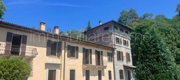 8 bedrooms House in Como, Italy No. 326205 15