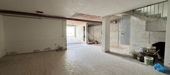 2 bedrooms House in Bari, Italy No. 145704 9