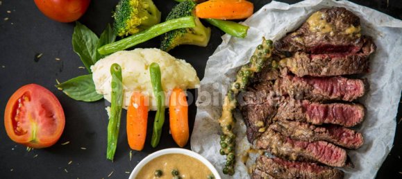 3 rooms Commercial property in Modena, Italy No. 342288 5