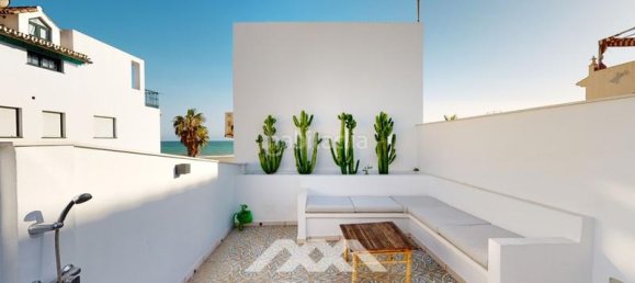 2 bedrooms Townhouse in Caleta de Velez, Spain No. 49008 2