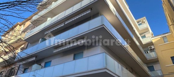 Квартира с 2 спальнями в Пескара, Италия № 191799 4