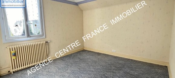 3 bedrooms House in Bourges, France No. 244478 6