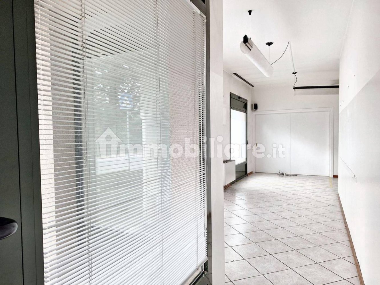 73m² Office in Gorizia, Italy No. 317074