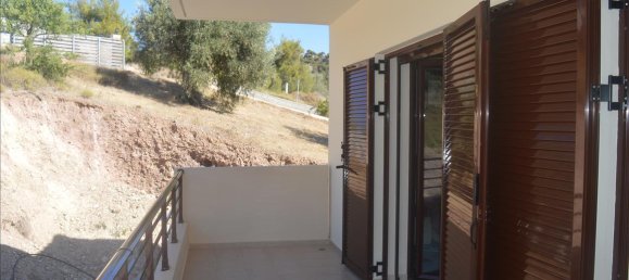 5 bedrooms Commercial property in Loutraki, Greece No. 6704 11