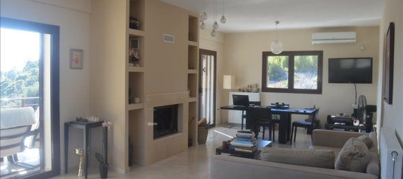 5 bedrooms Commercial property in Loutraki, Greece No. 6704 17