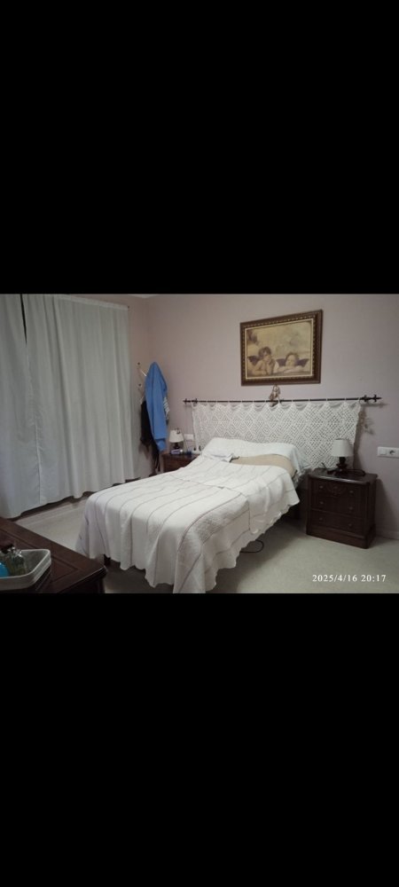 Casa de 3 dormitorios en Cádiz, Spain No. 196463